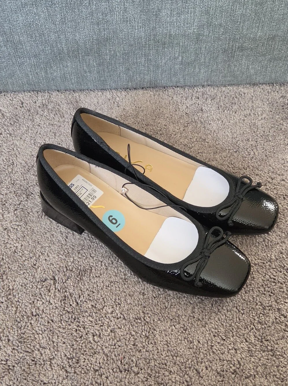 Unisa Black Patent Square-Toe Ballet Flats with Bow Trim